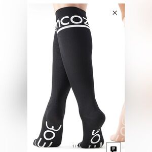 Momcozy maternity compression socks